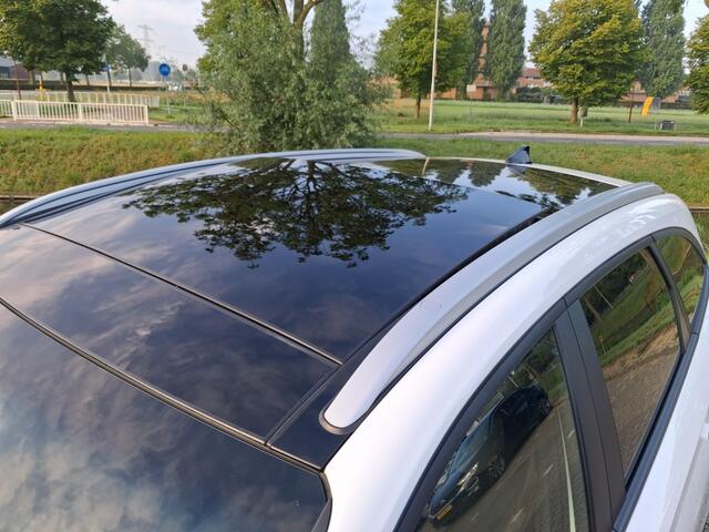 Hyundai I 30 1.5 T-GDi MHEV NLSky