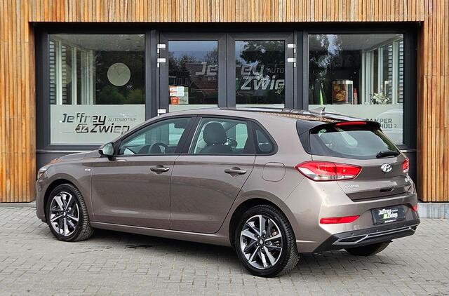Hyundai I 30 1.0 T-GDi MHEV i-Motion stoelverwarming. stuurverwarming. camera achter. Apple carplay.