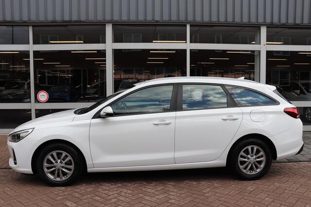 Hyundai I 30 Wagon 1.4 T-GDI Comfort Navigatie, afneembare trekhaak.