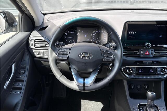 Hyundai I 30 Wagon 1.5 T-GDi MHEV Premium - Lane Assist - Stoel/Stuur verwarmd - Carplay - Android - Navi - DAB - Grootlicht ASS - LED Koplampen - Rijklaar