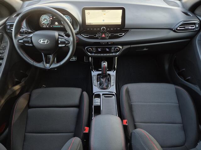 Hyundai I 30 Wagon 1.0 T-GDi MHEV N-Line Automaat / Fabrieksgarantie tot 01-2030 / Stuur-, en Stoel verwarming / Achteruitrijcamera / Adaptief CC / Keyless Entry/Start / Climate control / Apple Carplay Android Auto /