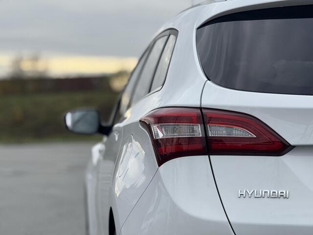 Hyundai I 30 1.6 GDi Comfort AUTOMAAT/PDC/STOELVERWARMING/CRUISE