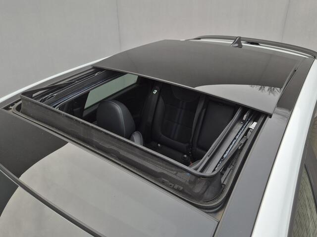 Hyundai I 30 2.0 N2 280pk Automaat / Fabrieksgarantie tot 02-2027 / Dealeronderhouden / Schuif-Kanteldak / Trekhaak afneembaar / Stuur en Stoelverwarming / Trekgewicht 1600 Kg / Apple Carplay Android Auto /