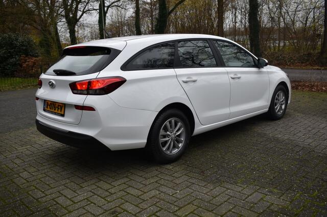 Hyundai I 30 1.4i Comfort AIRCO CRUISE LMV