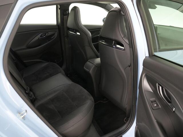 Hyundai I 30 N2 Performance 2.0 275pk AUTOMAAT |dealer onderhouden|piper cross airintake|Eibach verlagingsveren|schaalstoelen|panoramadak|N-modus|Apple Carplay|stoelverwarming|parkeercamera|19" lichtmetalen velgen|