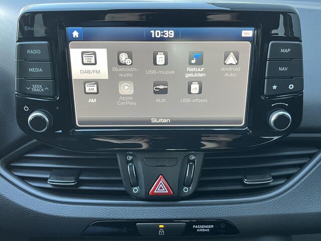 Hyundai I 30 1.4 T-GDI Comfort / Navigatie / Apple Carplay & Android Auto / Climate Control / Cruise Control / Camera / LM Velgen 15" / NAP /