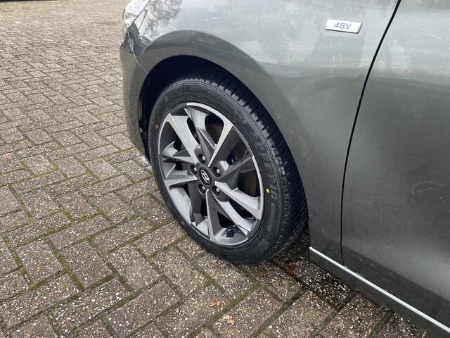 Hyundai I 30 1.5 T-GDi MHEV Premium Sky Panoramadak,