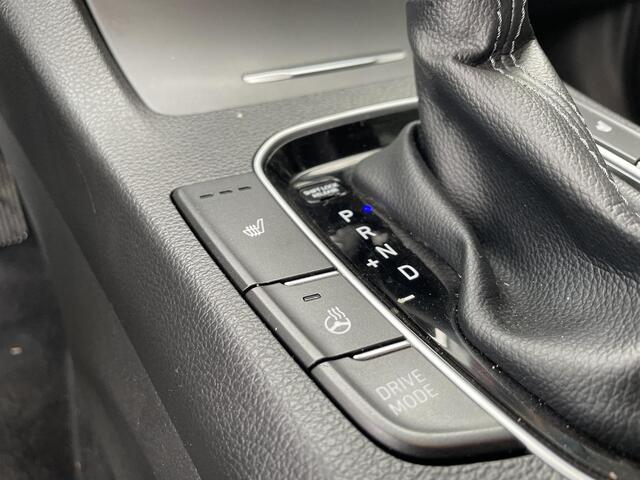 Hyundai I 30 1.5 T-GDi MHEV Premium Sky Panoramadak,