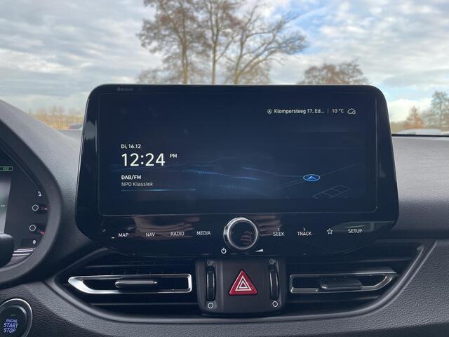 Hyundai I 30 1.5 T-GDi MHEV Premium Sky Panoramadak,