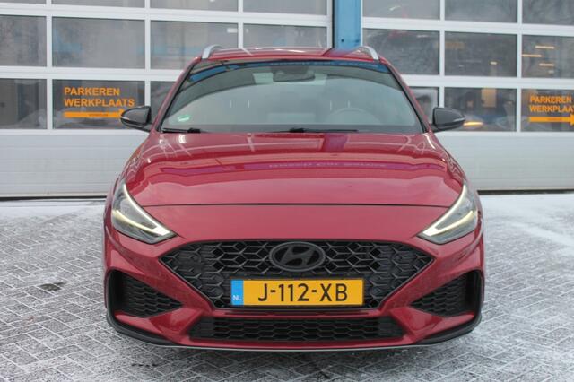 Hyundai I 30 1.5 T-GDI MHEV NLINE **NL-auto** winterbanden set