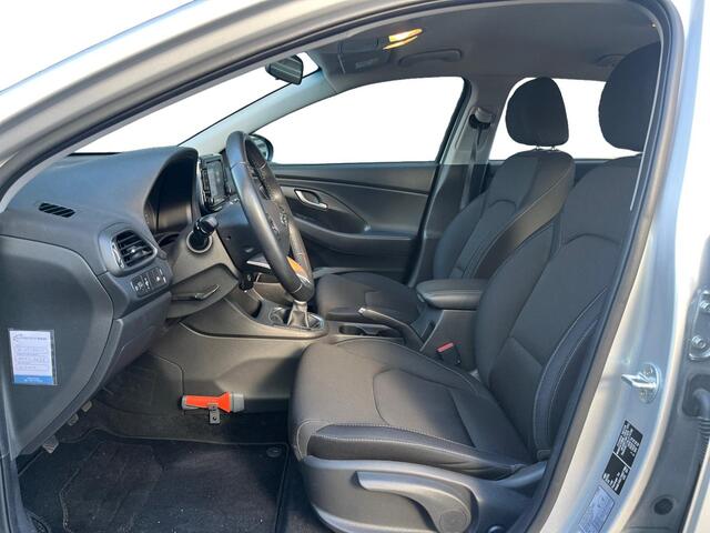 Hyundai I 30 Comfort 1.0 T-GDI 120pk | NAVI | CLIMA | CAMERA| APPLE CARPLAY / ANDROID AUTO |