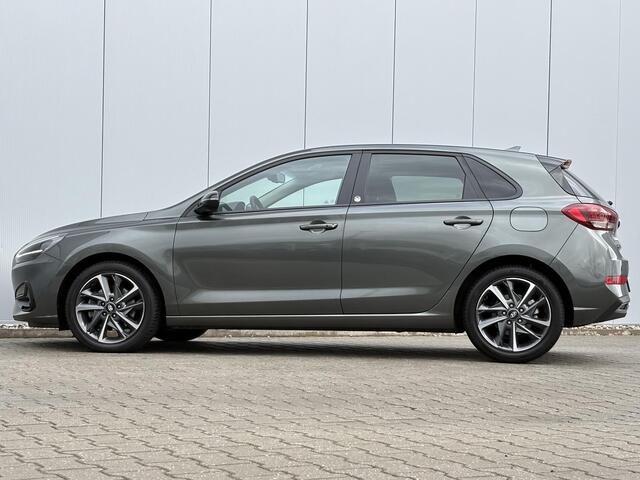 Hyundai I 30 1.0 T-GDi MHEV Comfort Smart Automaat / All-season banden / Apple Carplay/Android Auto / Stoel en stuur verwarming / Automaat / Cruise Control /