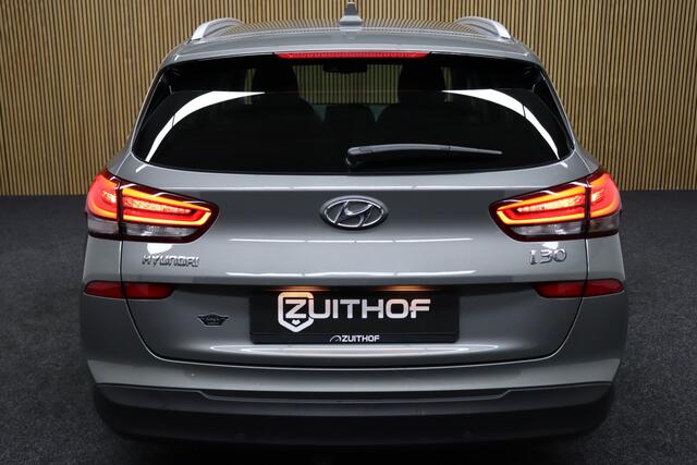 Hyundai I 30 Wagon 1.0 T-GDI Premium | Cruise-control | Afneembare Trekhaak | Google Maps Navigatie | Apple Carplay & Android Auto | Camera | Clima | Stoel & Stuurverwarming | Keyless | All-season Banden | Dodehoekdetectie