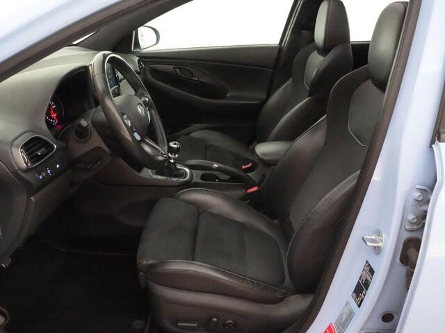 Hyundai I 30 N2 Performance 2.0 275pk T-GDI |dealer onderhouden|launch control|slip diff|panoramadak|memory|Apple Carplay|parkeer camera|stoelverwarming & stuurverwarming|19" lichtmetalen velgen|