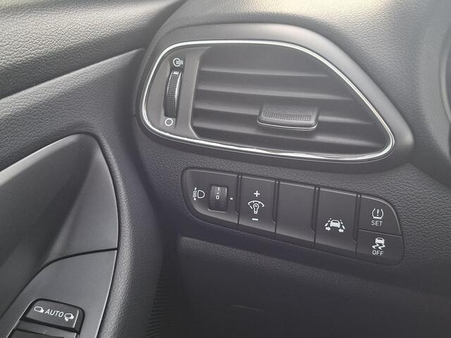 Hyundai I 30 Wagon 1.4 T-GDI Comfort | Navi | Cruise | CarPlay | Camera