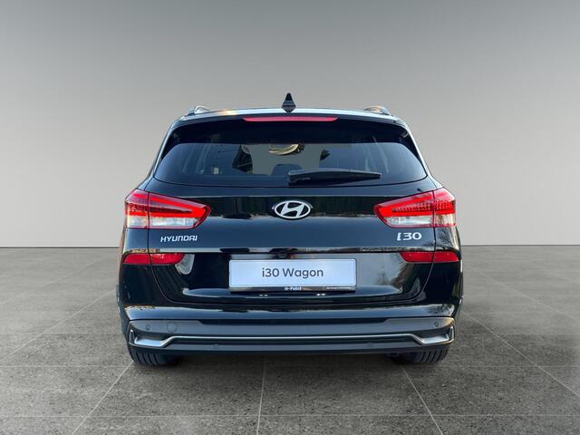 Hyundai I 30 Wagon Comfort 1.0 T-GDi 115pk | CRUISE CONTROL | CAMERA | PARKEERSENSOREN V + A | APPLE CARPLAY / ANDROID AUTO | NAVI | DRAADLOZE TELEFOONLADER | CLIMA |