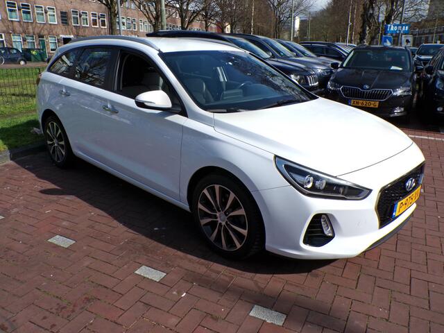 Hyundai I 30 Wagon 1.4 T-GDI Premium AUTOMAAT APPLE CARPLAY .......