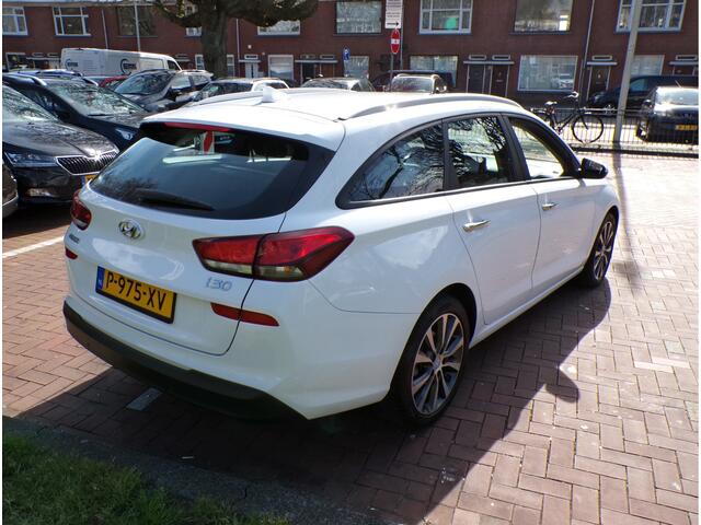 Hyundai I 30 Wagon 1.4 T-GDI Premium AUTOMAAT APPLE CARPLAY .......