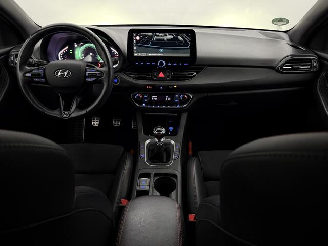 Hyundai I 30 1.5 T-GDi MHEV N Line Camera, Navi, Half leder, Winterpakket, Elektrische stoelen, Rijstrook correctie, Keyless start, Cruise control