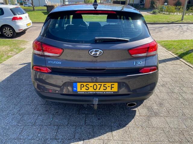 Hyundai I 30 1.6 CRDi Comfort Achteruit rij cam BJ 2018 !!!