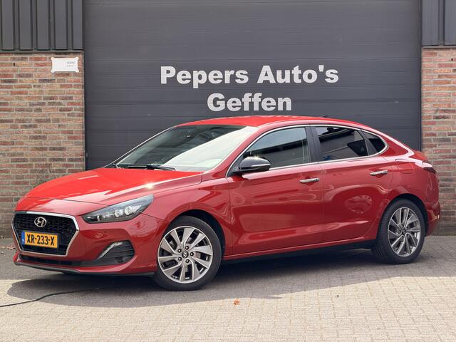 Hyundai I 30 Fastback 1.4 T-GDI Premium 141PK Navi Cruise Carplay PDC Camera