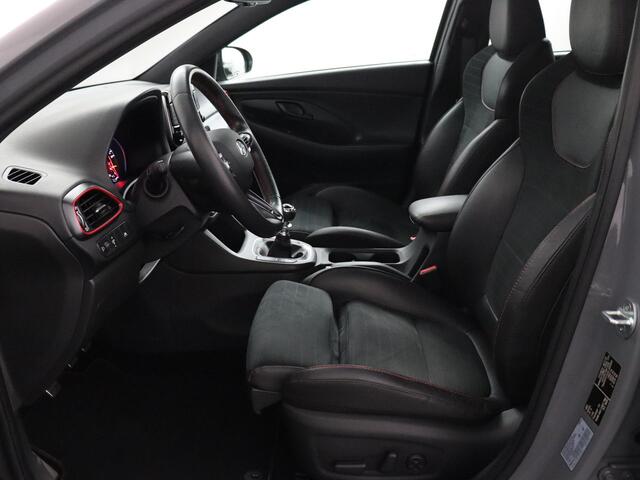 Hyundai I 30 Fastback 2.0 T-GDI N2 275PK! | Panoramadak! | Achteruitrijcamera | Performance Pack!