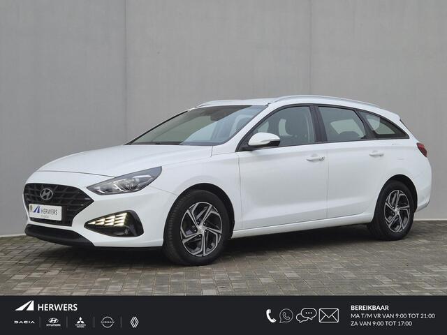 Hyundai I 30 Wagon 1.0 T-GDi MHEV Comfort Smart Automaat / Navigatie via Apple Carplay of Android Auto / Stuur en Stoel verwarming / Achteruitrijcamera / Cruise control / Keyless Entry/Start / Climate control /