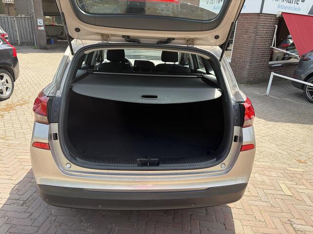 Hyundai I 30 Wagon 1.4 T-GDI Comfort CAMERA CARPLAY CLIMA NAVI