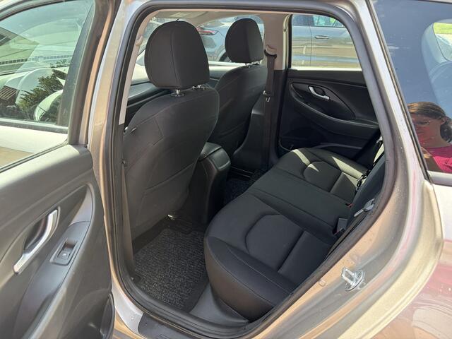 Hyundai I 30 Wagon 1.4 T-GDI Comfort CAMERA CARPLAY CLIMA NAVI