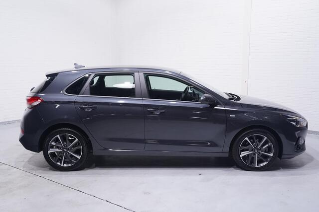 Hyundai I 30 1.0 T-GDi MHEV Comfort Smart Apple Carplay Navi Airco Achteruitrijcamera Stuur/Stoelverwarming