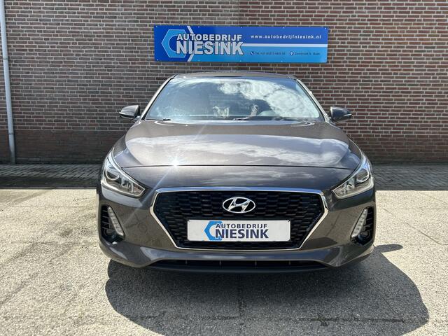 Hyundai I 30 1.4 i-Drive Cruise/Stoelverwarming/PDC