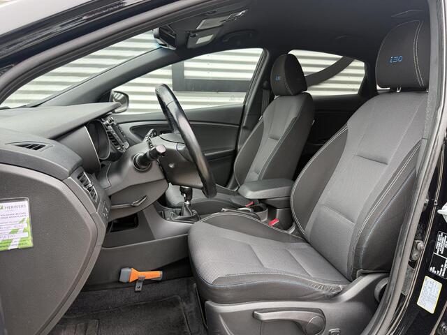 Hyundai I 30 1.6 GDi GO! 2016 1e Eigenaar|Camera|Cruise|PDC|Navi|Clima|Elek ramen|N.A.P|Nieuwe APK bij aflevering
