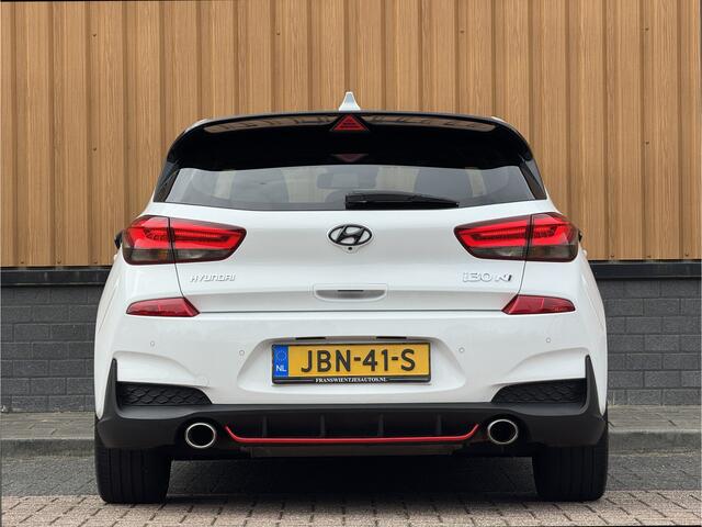 Hyundai I 30 2.0 T-GDI N2 Performance | 275 PK! | Apple Carplay | Android Auto | Camera | Stuurwielverwarming | Stoelverwarming | Elektrische Stoelen + Geheugen | Lane Assist | Afneembare Trekhaak |