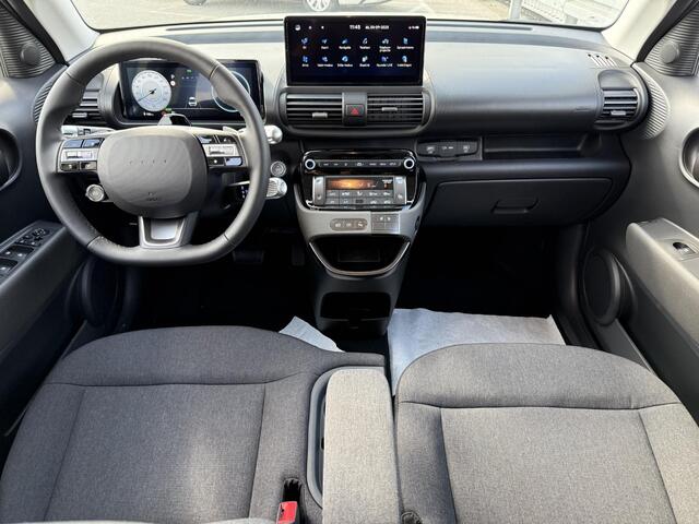 Hyundai INSTER Pulse 49 kWh / Winter Pack / ¤2000,- Voordeel / Direct Beschikbaar / 3 Fase / Keyless / Stoel+Stuur Verwarming / Navigatie /