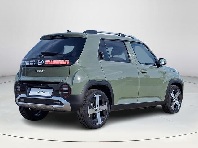 Hyundai INSTER Evolve 49 kWh | Warmte pomp | Apple Carplay/Android Auto | Stoel/stuurverwarming | Adaptief Cruise Control | 360 graden camera | Nu uit voorraad leverbaar |
