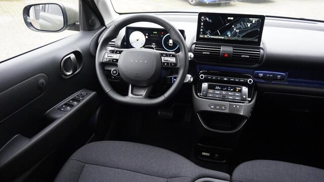 Hyundai INSTER Evolve 49 kWh + Winterpack + Tech Pack