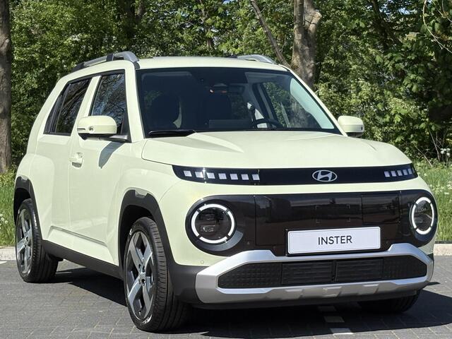 Hyundai INSTER Evolve Sky 49 kWh |¤2515 KORTING|360 CAMERA|STOELVERWARMING|SENSOREN VOOR & ACHTER| SCHUIF/-KANTEL DAK|