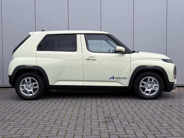 Hyundai INSTER Pulse 49 kWh / Dynamische Navigatie / Achteruitrijcamera / Parkeersensoren Voor + Achter / Leder Stuurwiel /
