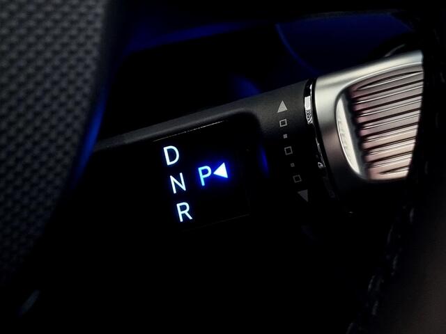 Hyundai INSTER Evolve 49 kWh / ¤3000,- / Snel leverbaar / Navigatie / Cruise Control / Winter & Tech Pack /