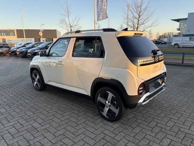 Hyundai INSTER Evolve 49 kWh met Winter Pack + Tech Pack
