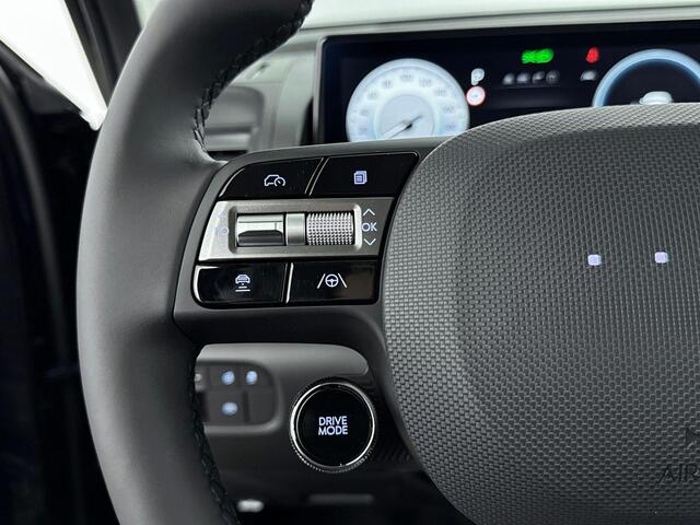 Hyundai INSTER Evolve 49 kWh | 17 inch lichtmetalen velgen | Armsteun | Regensensor | Parkeersensoren voor en achter