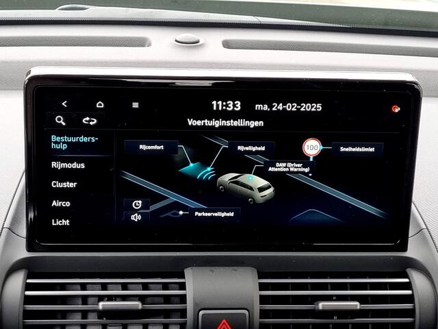 Hyundai INSTER E-Motion 42 kWh / ¤3000,- Voordeel / Snel Leverbaar / Rijklaarprijs / Navigatie / Apple Carplay & Android Auto / 5 Jaar Fabrieksgarantie /
