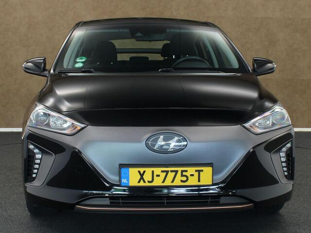 Hyundai IONIQ Comfort EV - ORIGINEEL NEDERLANDSE AUTO - SOH 100%!! - ACHTERUITRIJ CAMERA - NAVIGATIE - PARKEERSENSOREN ACHTER - ADAPTIVE CRUISE CONTROL - KEYLESS ENTRY & START