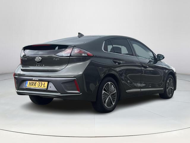 Hyundai IONIQ 1.6 GDi PHEV Premium | Stoelgeheugen | Stoelkoeling en verwarming | Stoelverwarming achter | Stuurverwarming | Adaptieve Cruise Control | Full LED koplampen | Climate control | Lederen bekleding | Navigatiesysteem|
