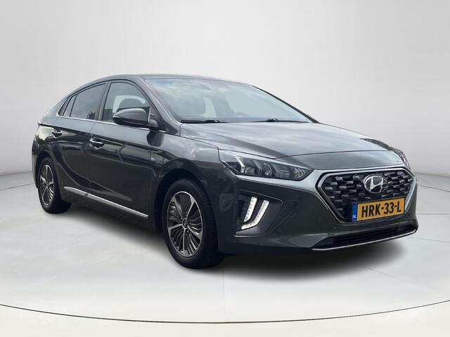 Hyundai IONIQ 1.6 GDi PHEV Premium | Stoelgeheugen | Stoelkoeling en verwarming | Stoelverwarming achter | Stuurverwarming | Adaptieve Cruise Control | Full LED koplampen | Climate control | Lederen bekleding | Navigatiesysteem|