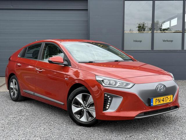 Hyundai IONIQ Premium EV Navi,Leder,Dodehoek,Schuifdak,Camera,Clima,Cruise,Stoelverwarming V+A,Stuurverwarming,Pdc V+A,Nieuwe Apk bij Aflevering