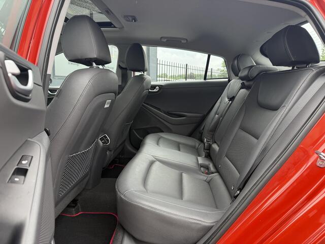 Hyundai IONIQ Premium EV Navi,Leder,Dodehoek,Schuifdak,Camera,Clima,Cruise,Stoelverwarming V+A,Stuurverwarming,Pdc V+A,Nieuwe Apk bij Aflevering