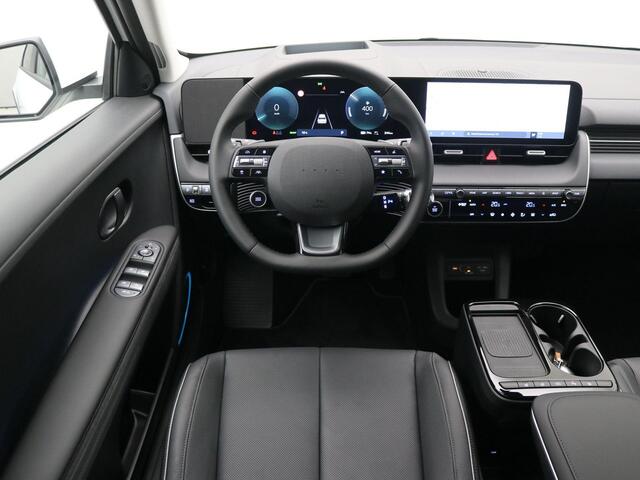 Hyundai IONIQ 5 Connect+ 84 kWh / Mat Wit / Navigatie + Apple Carplay/Android Auto / Stoel- + Stuurverwarming / Climate Control / Warmtepomp /