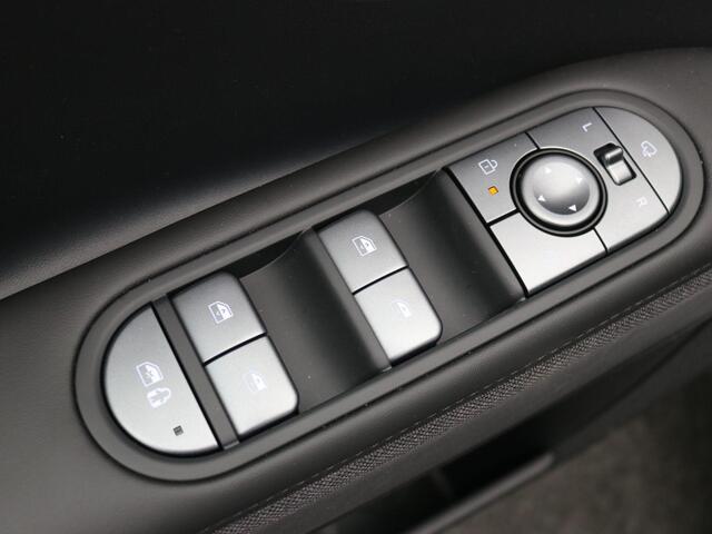 Hyundai IONIQ 5 Connect+ 84 kWh / Mat Wit / Navigatie + Apple Carplay/Android Auto / Stoel- + Stuurverwarming / Climate Control / Warmtepomp /
