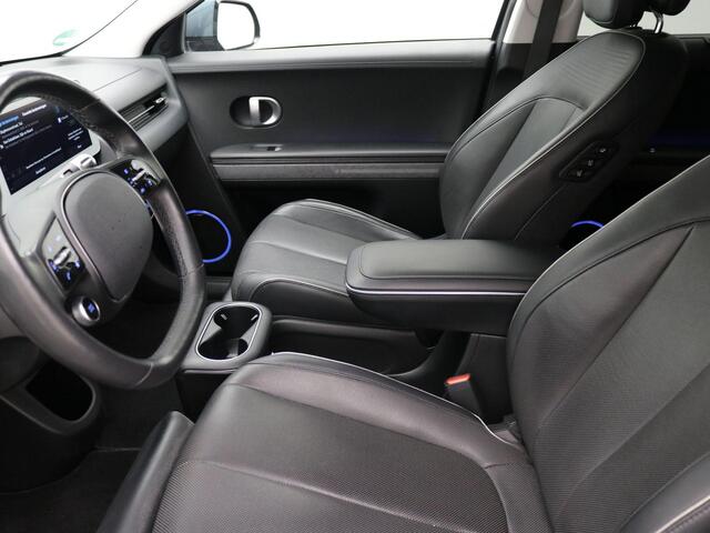 Hyundai IONIQ 5 Lounge 73kWh / NL Auto / HUD Display / 20" LMV / 98,2% SoH / Warmtepomp / Lederen bekleding / Dealer onderhouden / Full LED lampen / Luxe uitvoering / 1600KG Trekgewicht /